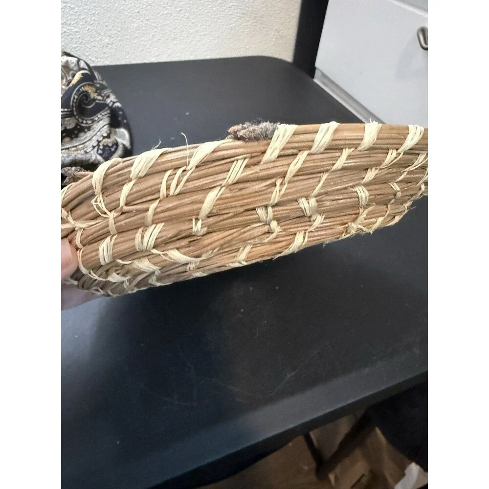 Handmade Coushatta Style Pine Needles and Raffia Flat Basket